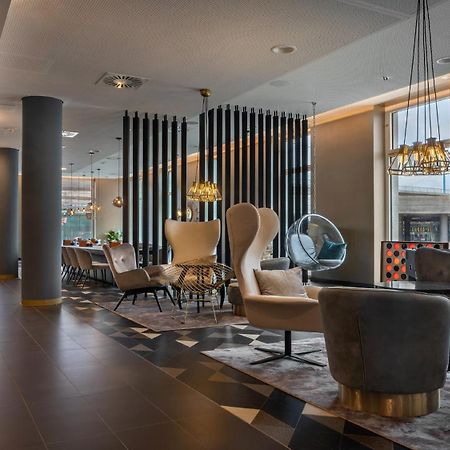 Holiday Inn - The Niu, Ridge Halle Central Station By Ihg Luaran gambar