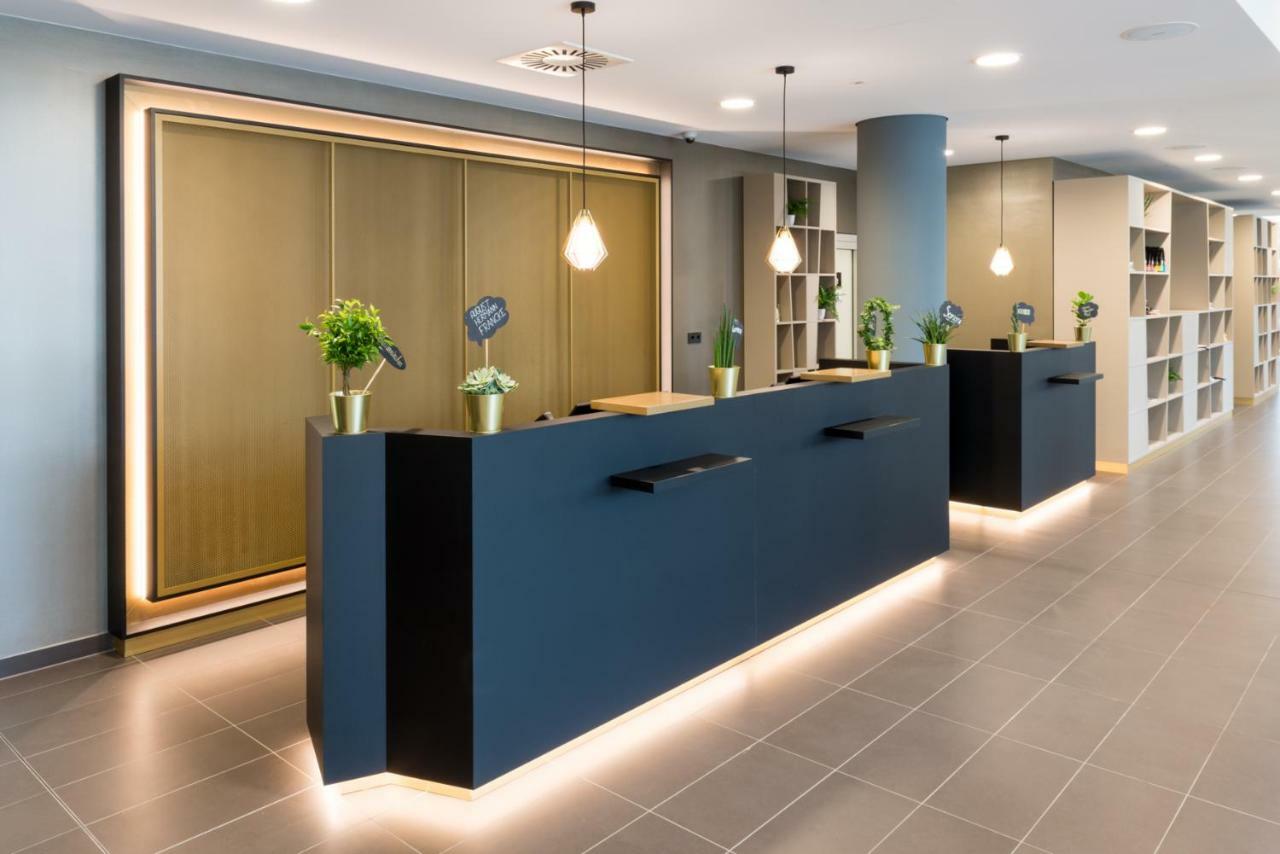 Holiday Inn - The Niu, Ridge Halle Central Station By Ihg Luaran gambar